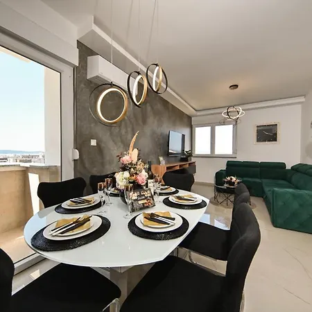 Luxury Nella With Seaview Apartament