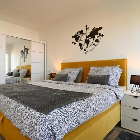 Luxury Nella With Seaview Apartament *