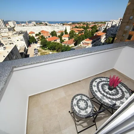 Luxury Nella With Seaview Apartament *